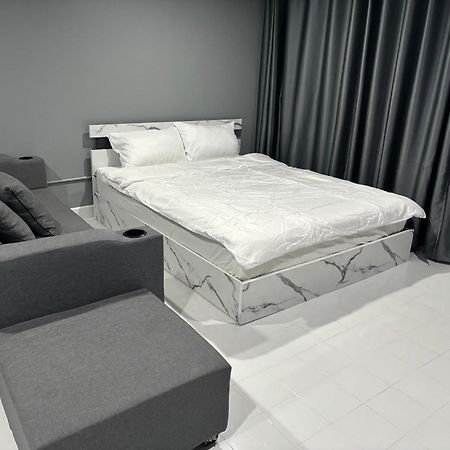 Impact Donmuang Popular Condo C5 Bangkok Phòng bức ảnh